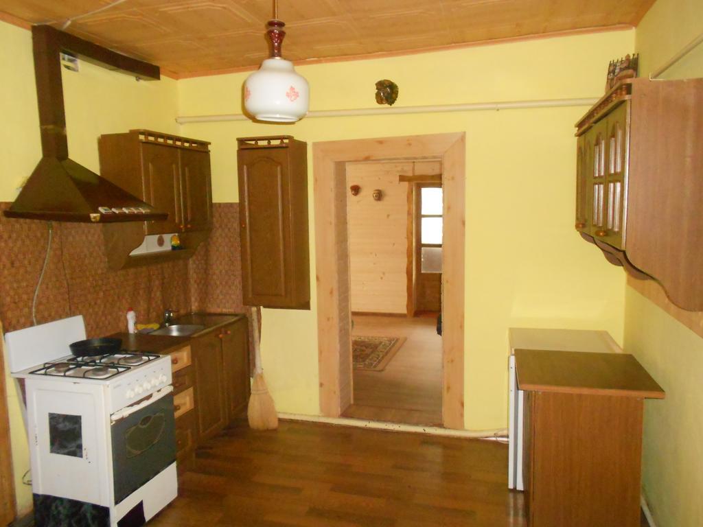 Sadyba Karpatskyi Vedmid Kossiw Exterior foto