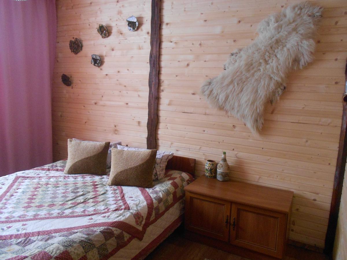 Sadyba Karpatskyi Vedmid Kossiw Exterior foto